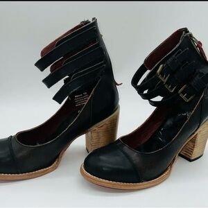 FREEBIRD BY STEVEN Bonnie Size 10